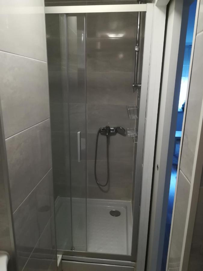 Meridian Apartment , 300M To Bus Terminal, Fast Wifi & Airport Transf Zagreb Exterior photo
