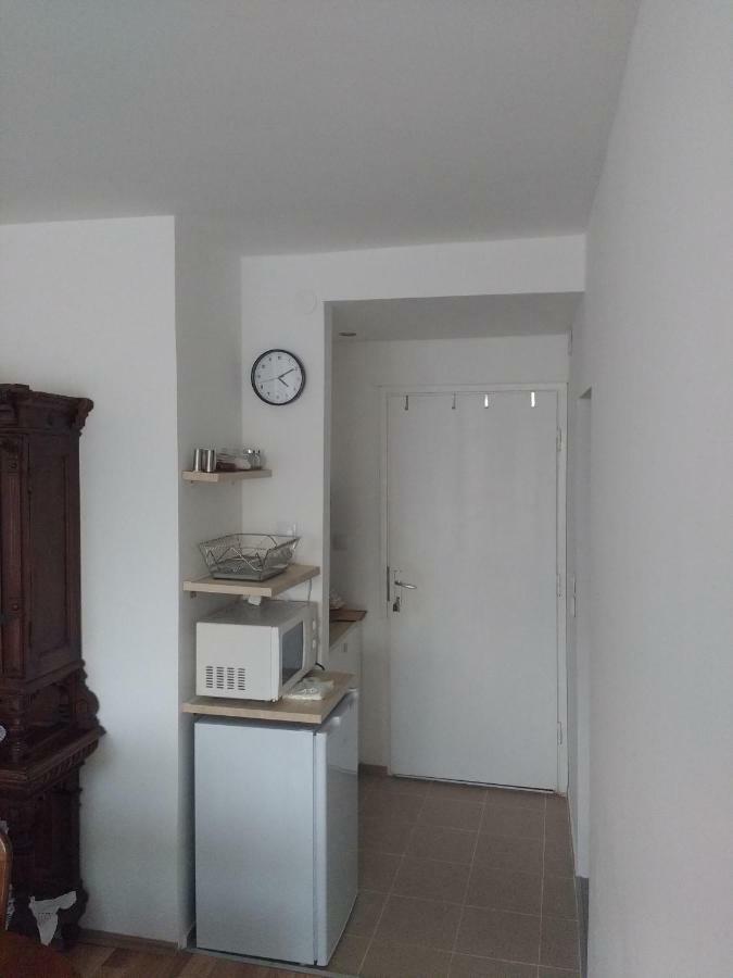 Meridian Apartment , 300M To Bus Terminal, Fast Wifi & Airport Transf Zagreb Exterior photo