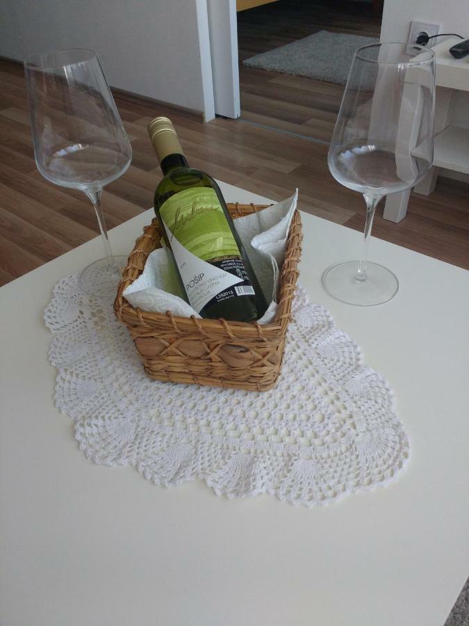 Meridian Apartment , 300M To Bus Terminal, Fast Wifi & Airport Transf Zagreb Exterior photo