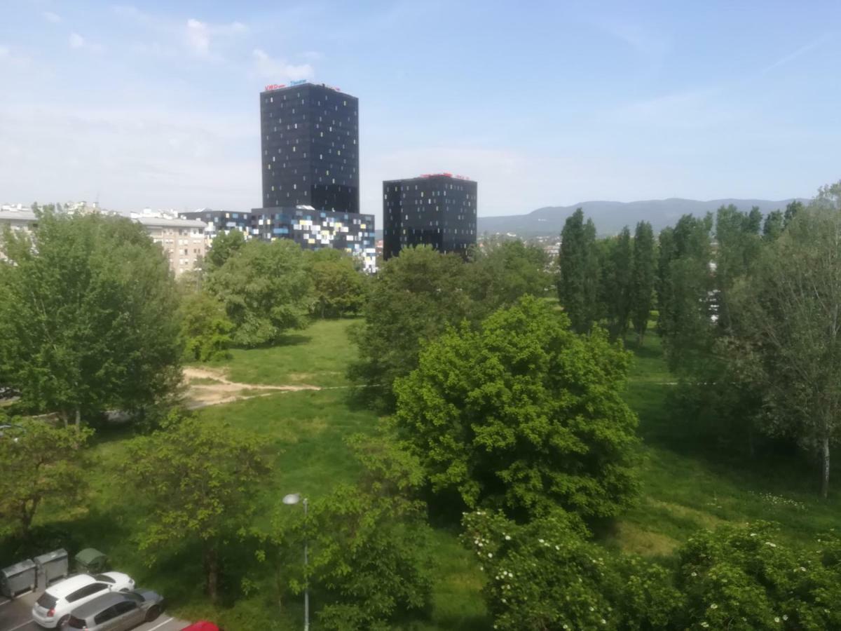 Meridian Apartment , 300M To Bus Terminal, Fast Wifi & Airport Transf Zagreb Exterior photo